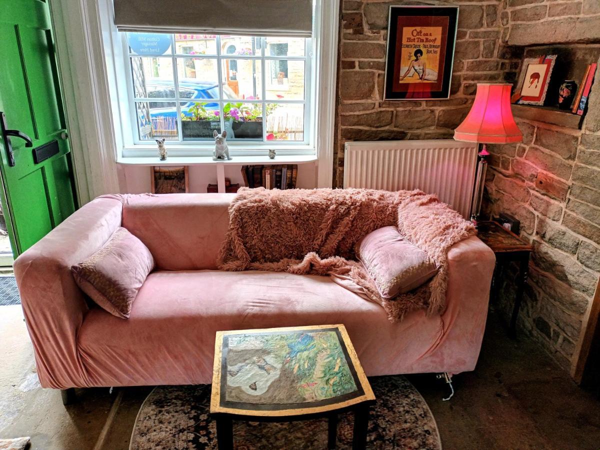 4 Bedroom Period Townhouse In The Heart Of Hebden Hebden Bridge Eksteriør bilde