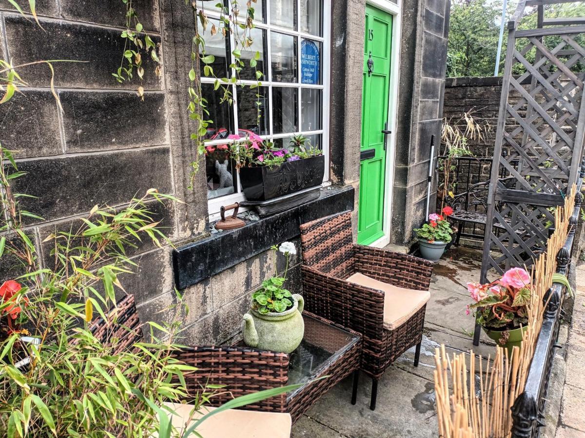4 Bedroom Period Townhouse In The Heart Of Hebden Hebden Bridge Eksteriør bilde